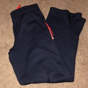 Boys champion sweats